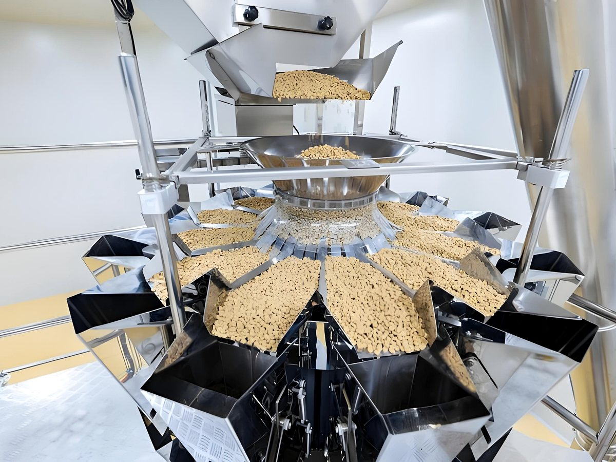 Multihead weighing system for pet food production